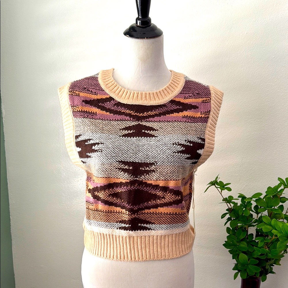 Patterned Sleeveless Sweater - Cream and Brown